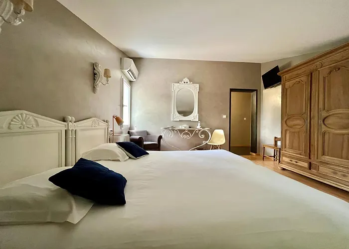 Hôtel des Pins Bédoin