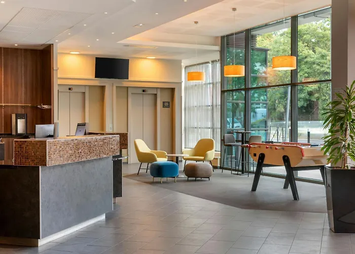 Hotel Courtyard By Marriott Paris Saint Denis - un Hotel de 4 estrellas
