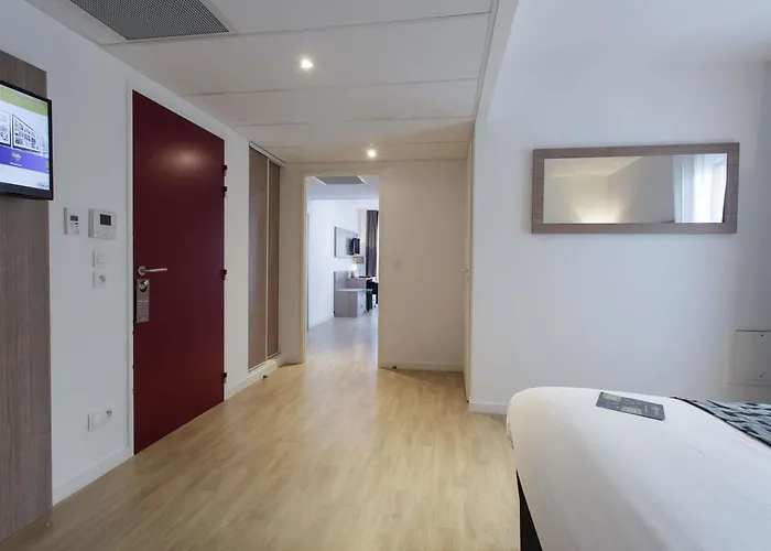 Tulip Inn Massy Palaiseau - Residence