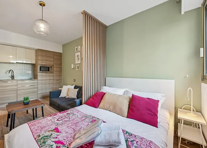 Juan-les-Pins Vacation Rentals near CentralFestival Pattaya Beach