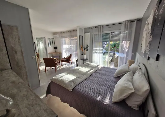 Suite'Loft Premium, La Demeure Des Cedres & Spa Cap D'Agde (Adults Only)