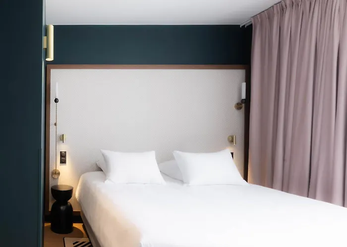 Saint-Rambert-sur-Loire Hotels