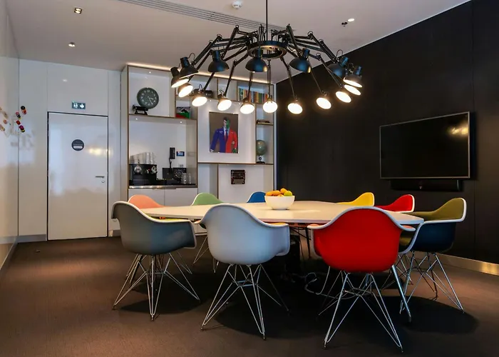 Hotel citizenM Paris La Défense à Nanterre