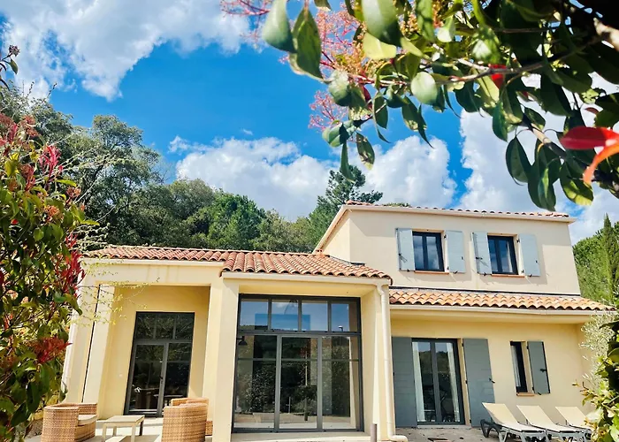Bed and Breakfast Le Jas du Pebrier à Roquebrune-sur Argens avec Piscine