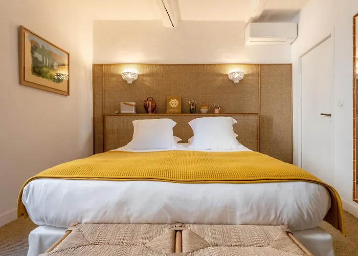 Hotels in Lourmarin