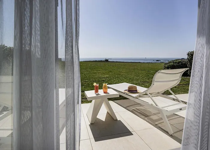 Quiberon Hotels