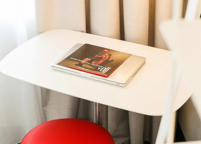 Hotel Ibis La Rochelle Centre Historique