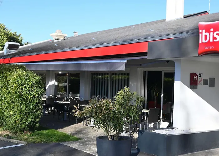 Hôtels à Changé