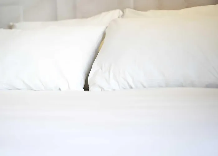 B&B Hotel Reims Centre Erlon