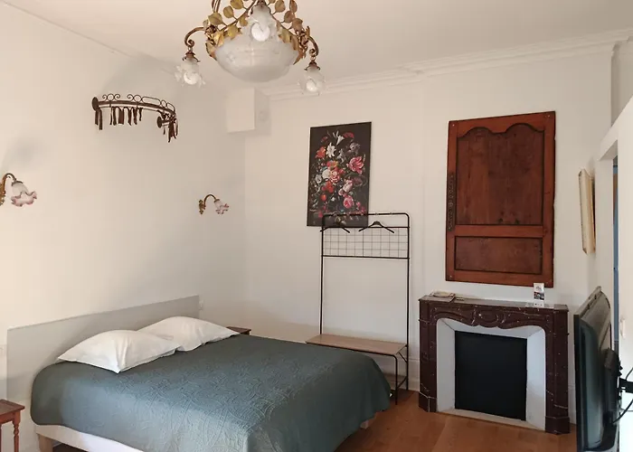 La Trimouille Hotels