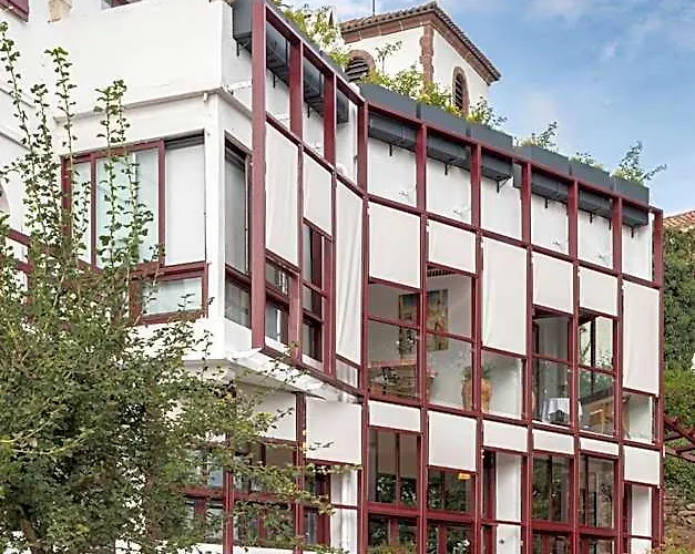 Biriatou Hotels