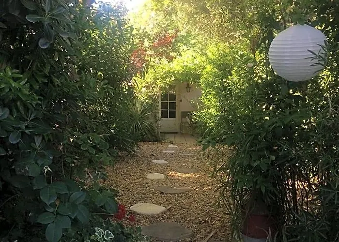 Bed and Breakfast Dependance Sainte Anne Marsiglia