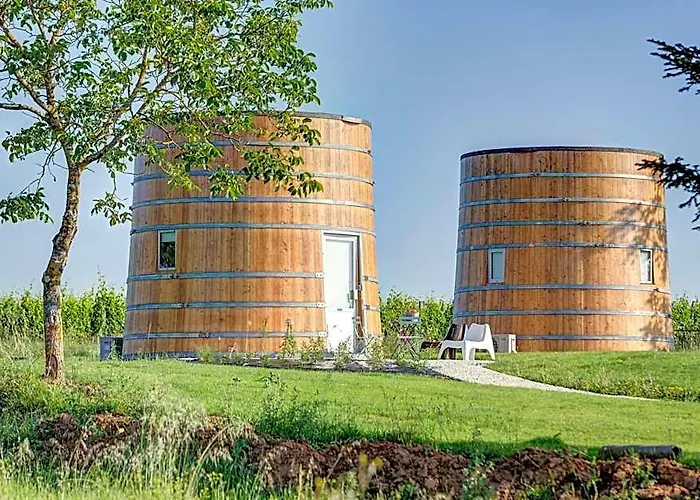 Hôtels à Branne (Gironde)