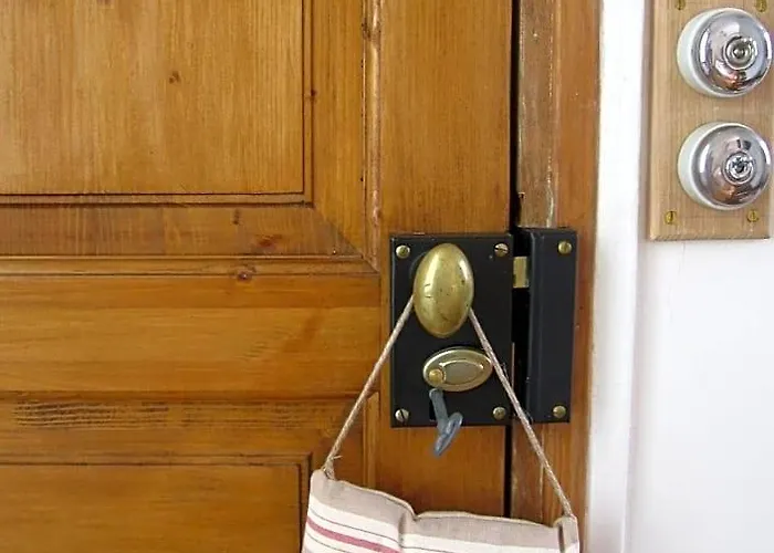 Chambres D'Hotes Haut De Belleville Parigi