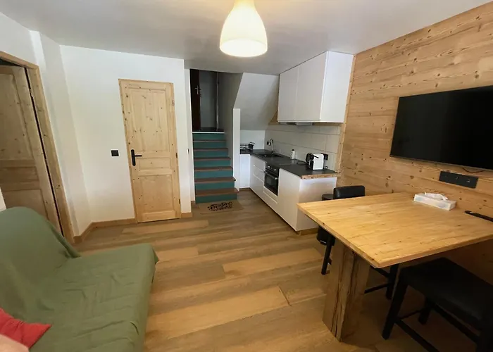 Puy-Saint-Vincent Hotels