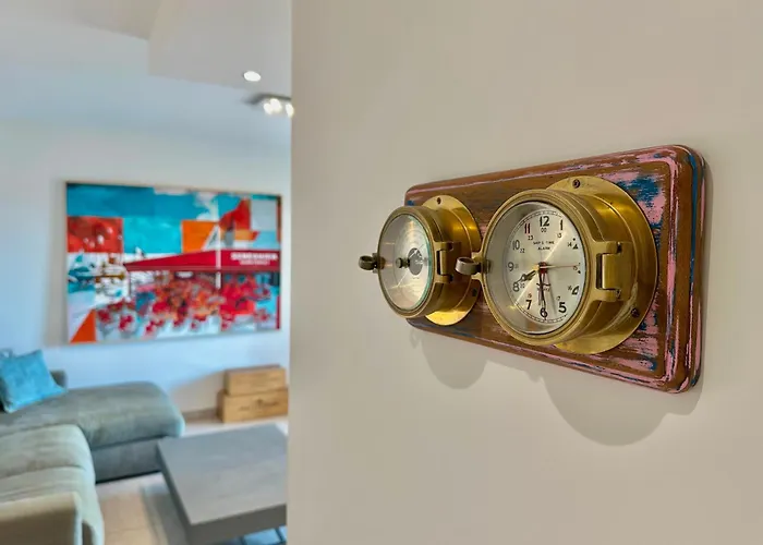 Saint-Tropez Vacation Rentals with pool
