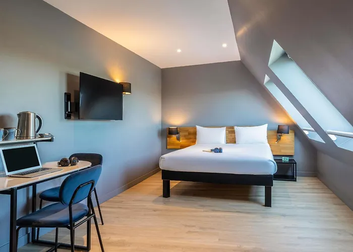 Ibis Paris La Villette Cite Des Sciences 19Eme