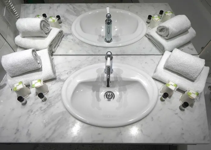 Hotel Le Moderne - Anciennement Hotel Oursblanc Victorhugo Toulouse