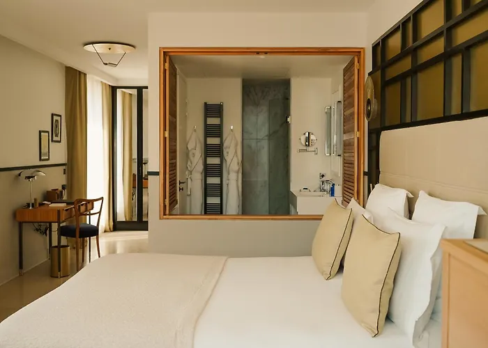 Hotels in Cassis
