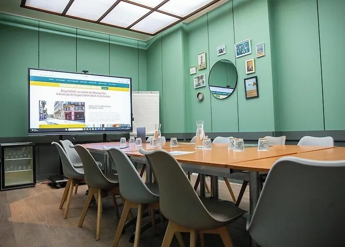 Domazan Hotels