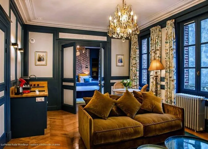 La Petite Folie Bed and Breakfast Honfleur