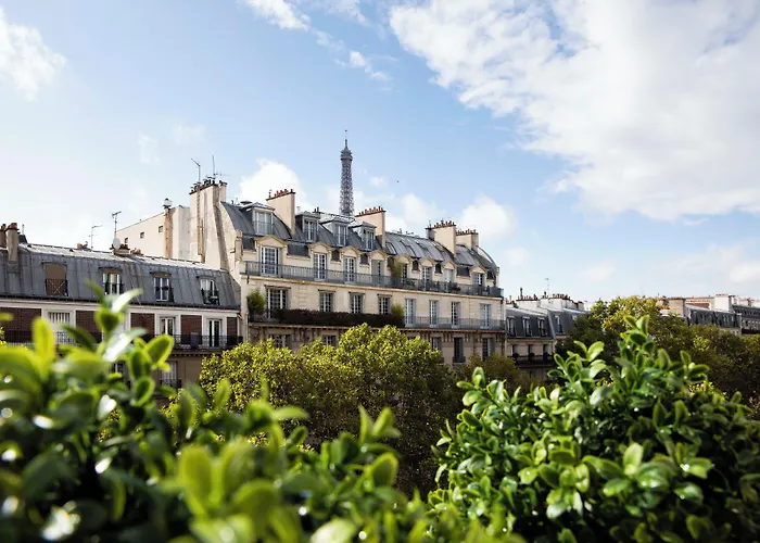 Rayz Eiffel Aparthotel Parijs