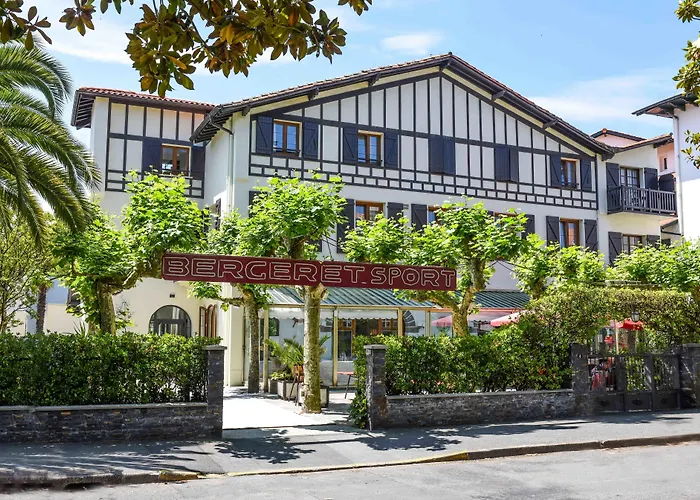 Logis Hotel & Restaurant Bergeret Sport Hendaya