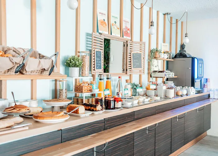 Saint-Lo Hotels