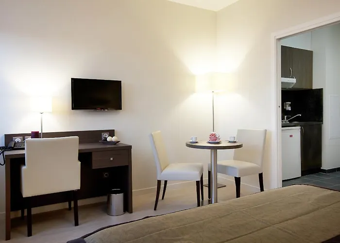 Reims Hotels