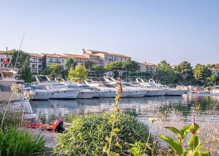 Six-Fours-les-Plages Hotels