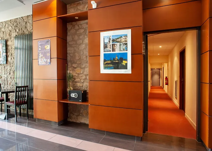 Dinan Cheap Pet friendly Hotels