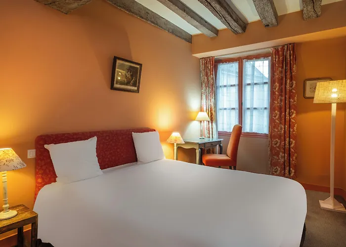 Beaugency Hotels
