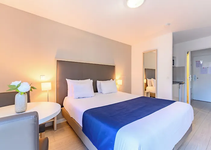 Sejours & Affaires Pantin Charles De Gaulle Aparthotel