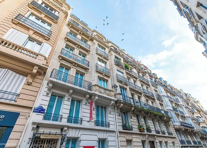 HotelHome Paris 16