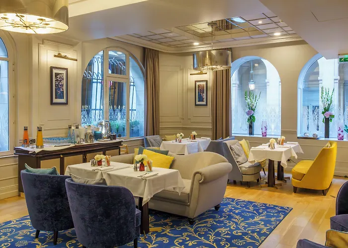 Hotel La Clef Louvre Paris By The Crest Collection