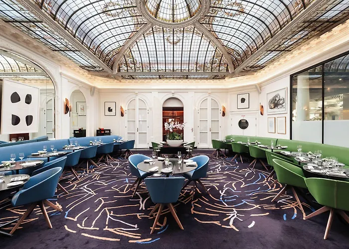 Hôtel Vernet Champs Elysées Parigi
