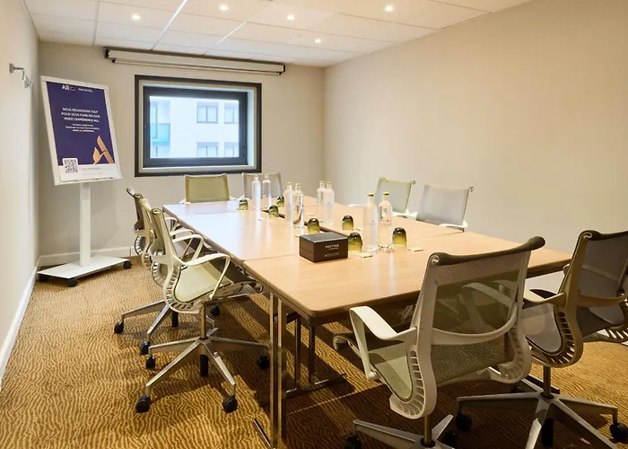 Hotels in Courbevoie