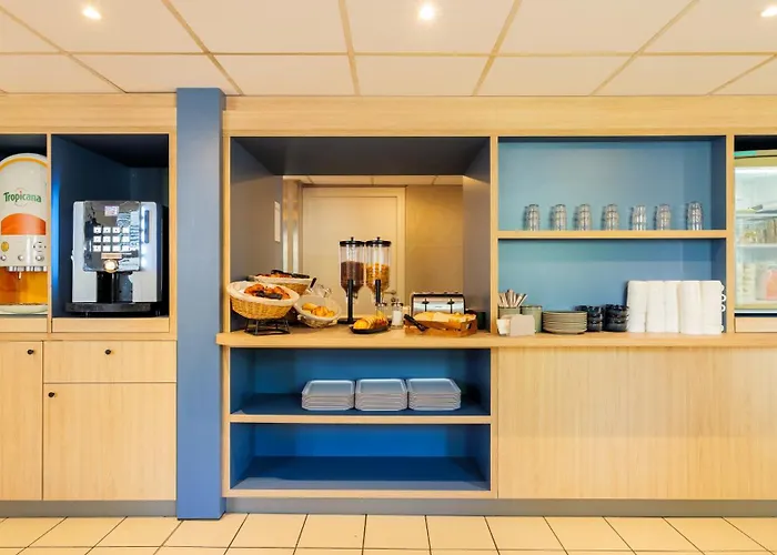 Kyriad Eco - Suresnes - La Defense