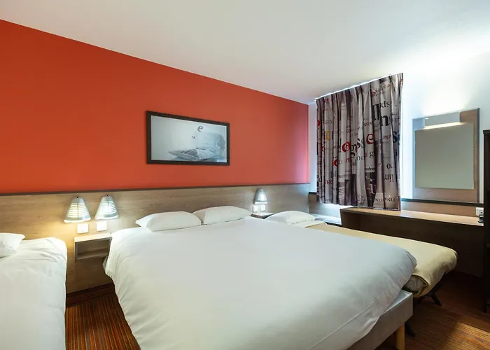 Sens-Beaujeu Hotels