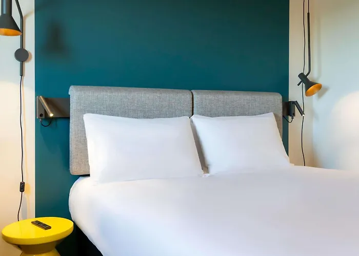 Saint-Paul-Trois-Chateaux Hotels