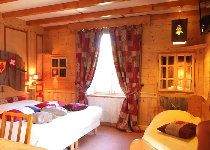 Hotel L'ARBEZIE Franco Suisse à Les Rousses