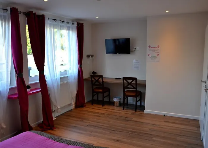 Hotels in Roppenheim