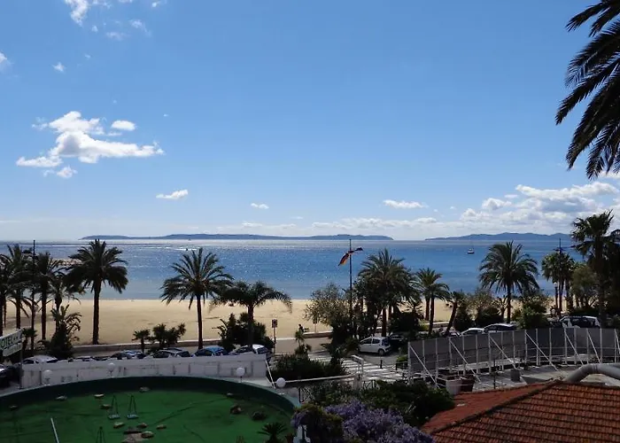 Hotel L'Ilot Fleuri Le Lavandou