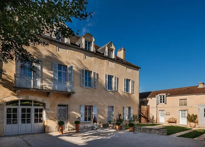 Hotels in Pommard
