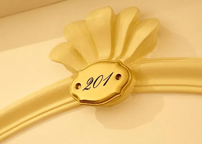 Grand Hotel Des Ambassadeurs Menton
