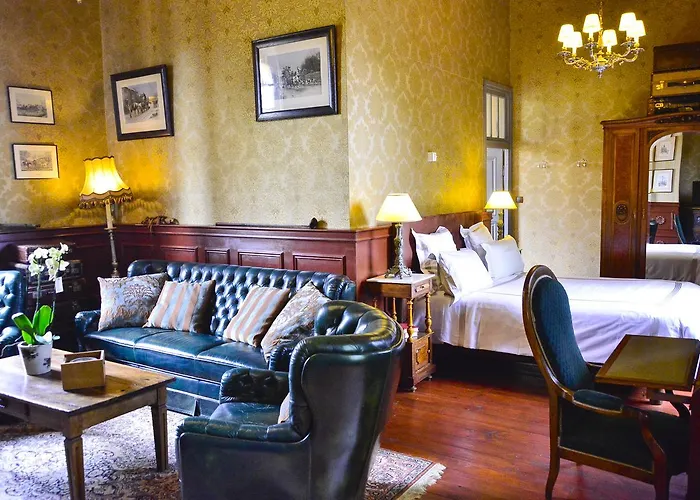 Chateau d'Origny, Chambres d'hotes et Restaurant Gastronomique Ouches