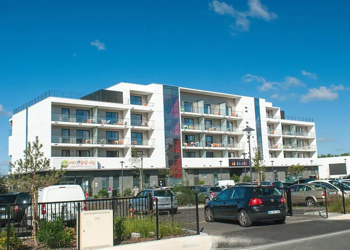 Appart-Hotel Mer & Golf City Bordeaux - Bruges