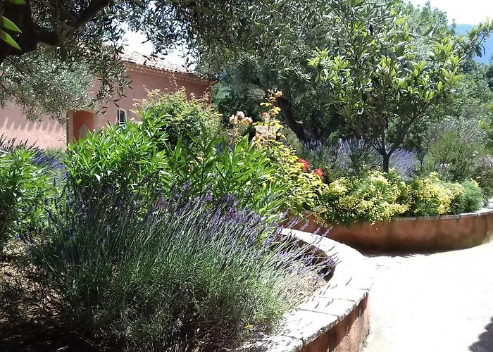 Bed and Breakfast Les Jardins de l'Ermitage à Les Salles-sur-Verdon