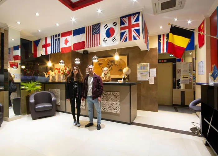 Antares Hostel Nice