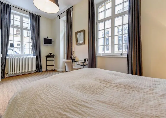 H-Bnb - Les Meubles Du 1 Bed and Breakfast Metz